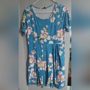 NWOT Floral dress 1x‎